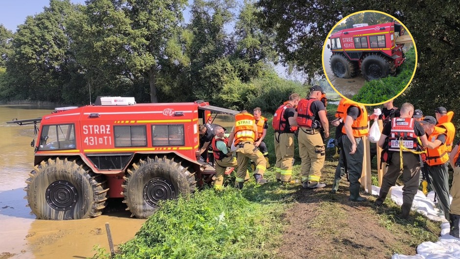 Strażacy uruchomili "tajną broń". Tak Sherp walczy z powodzią