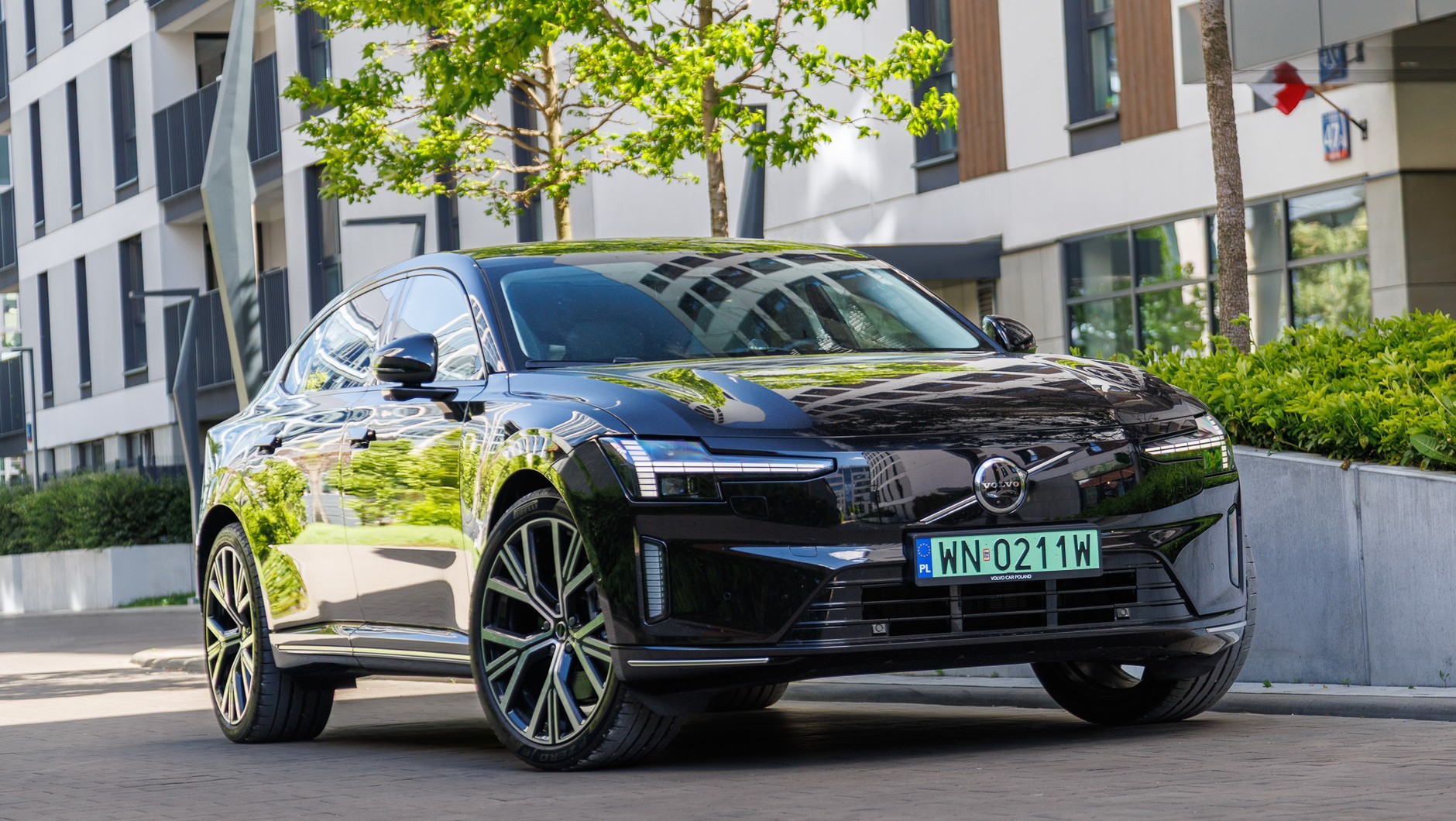 Volvo ES90