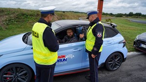 Policjanci zbroją się w nowoczesne laserowe mierniki prędkości. Wiemy, gdzie trafiły