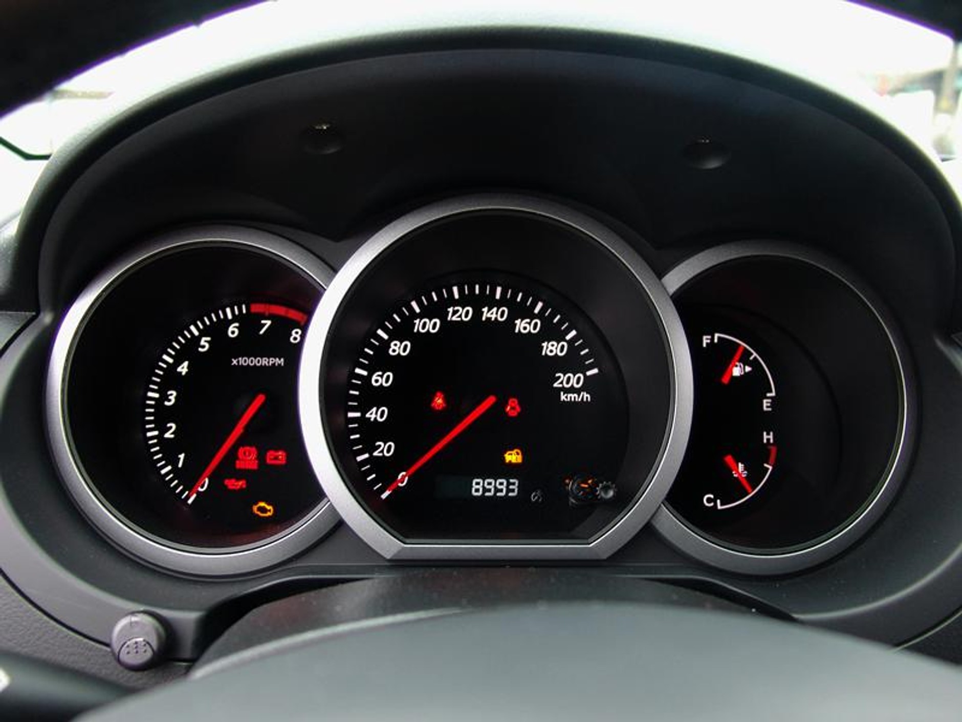 Suzuki Grand Vitara 2.0i DX 5d: terenowy atleta