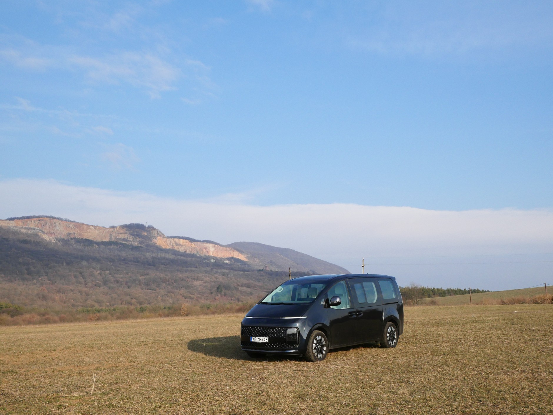 Hyundai Staria 1.6 T-GDi HEV (225 KM) Luxury