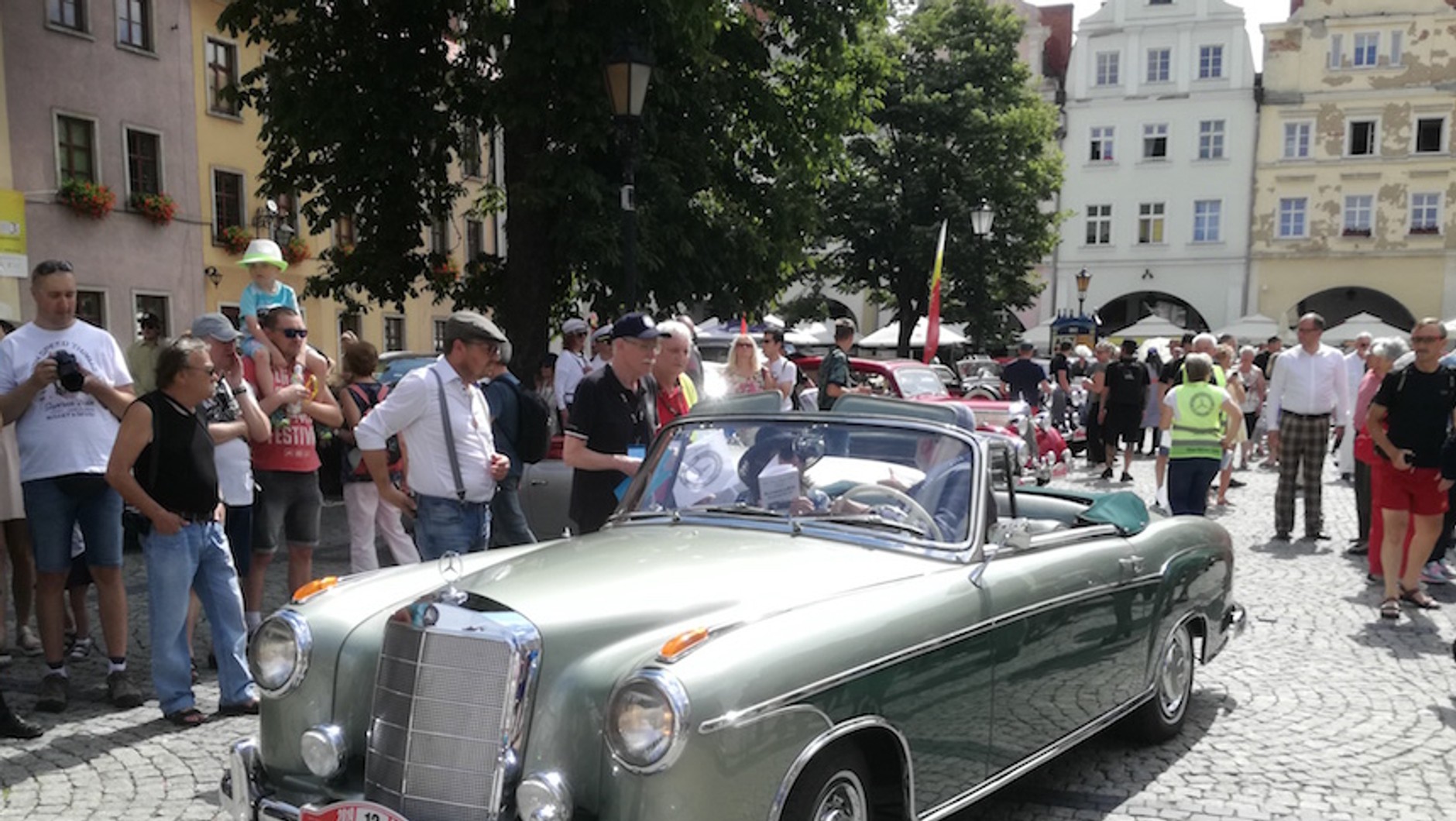 Zlot zabytkowych Mercedesów - Mercedes Ponton cabrio