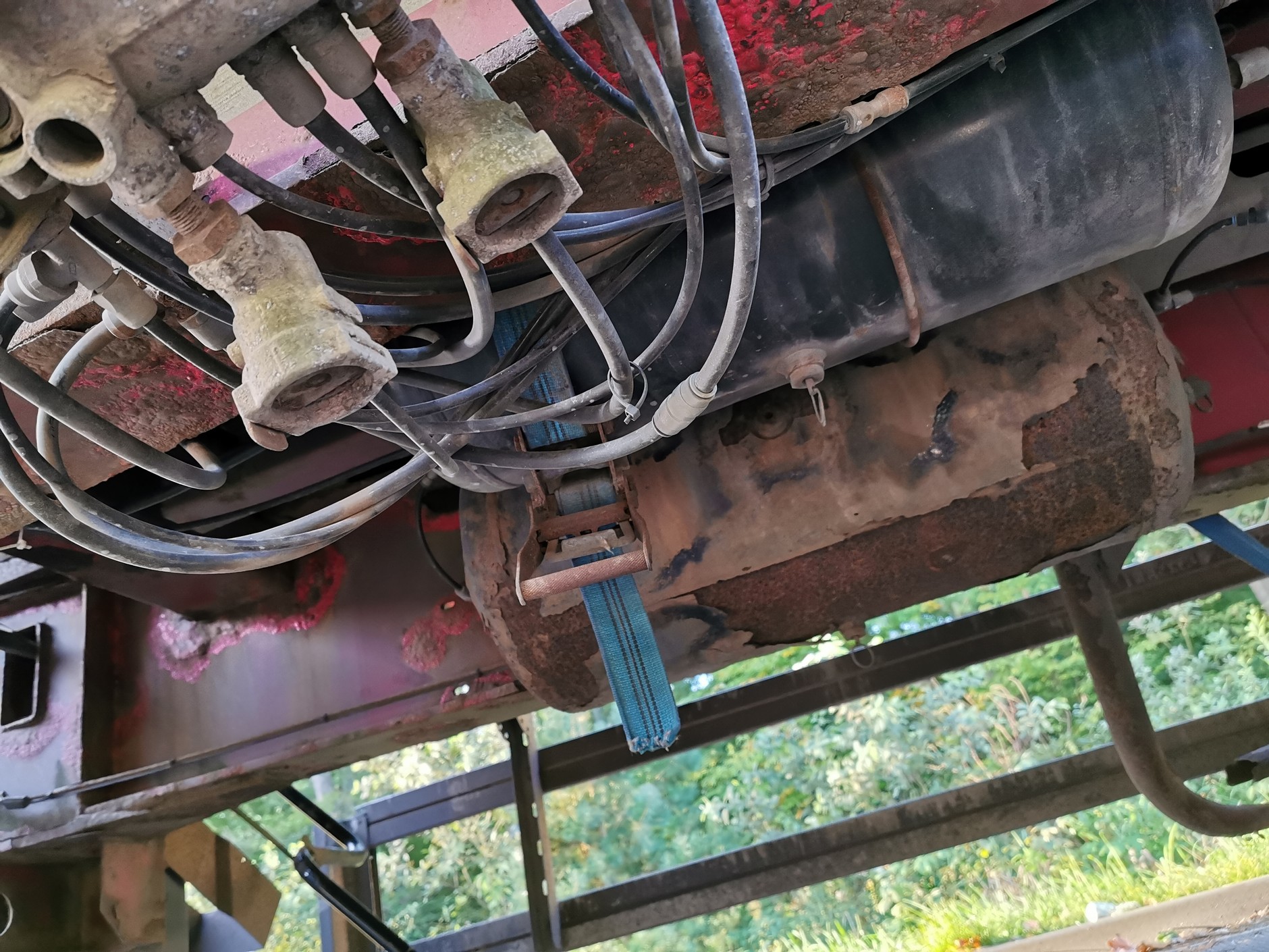 Jeden zestaw, mnóstwo usterek — inspektorzy ITD wycofali z ruchu tykającą bombę