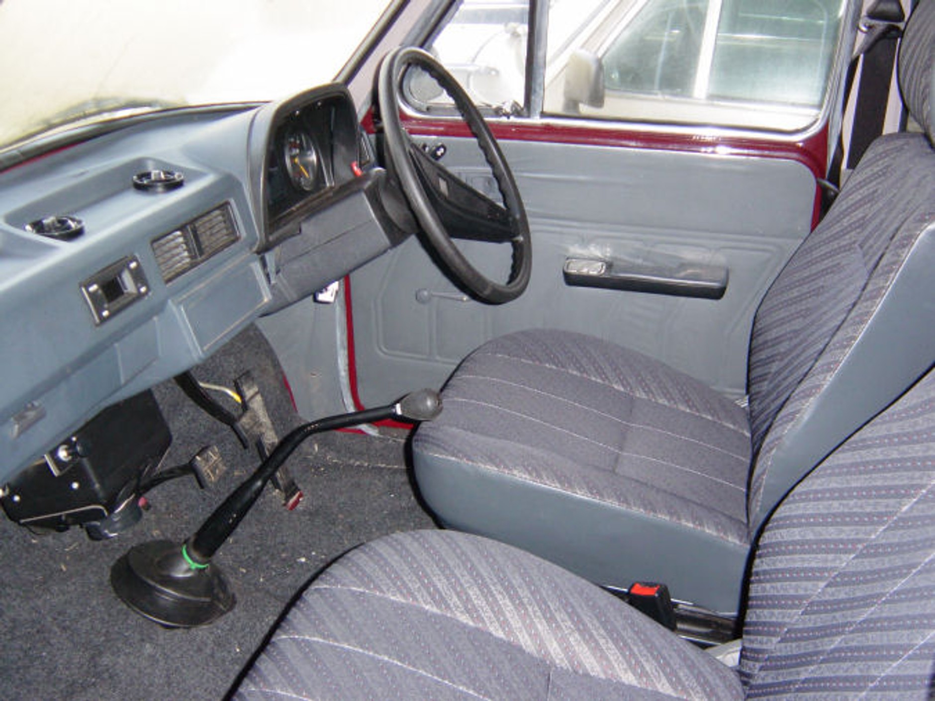 Czym wozili premiera Tuska w Indiach?