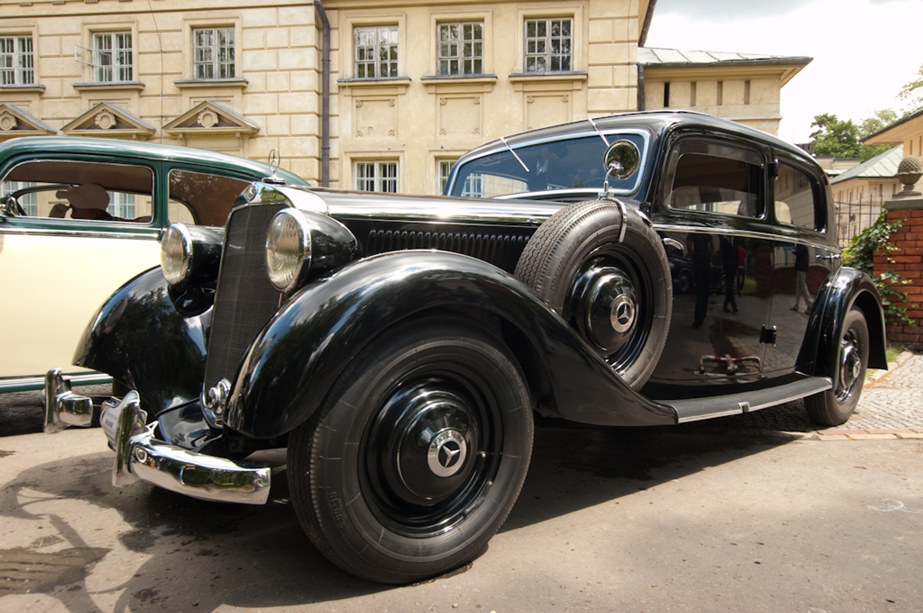 Klasyczne Mercedesy w Wilanowie