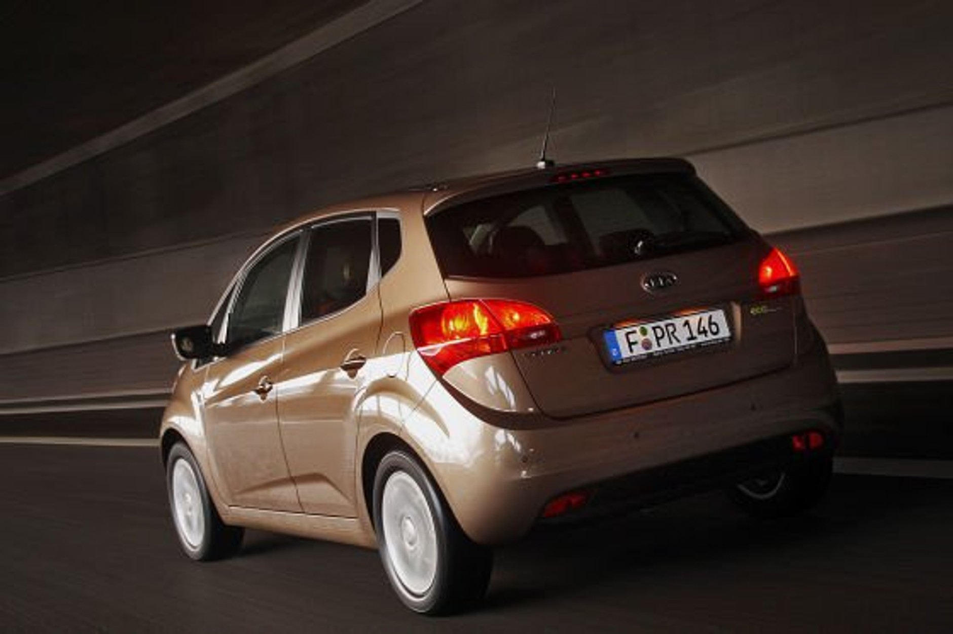 Kia Venga kontra reszta świata