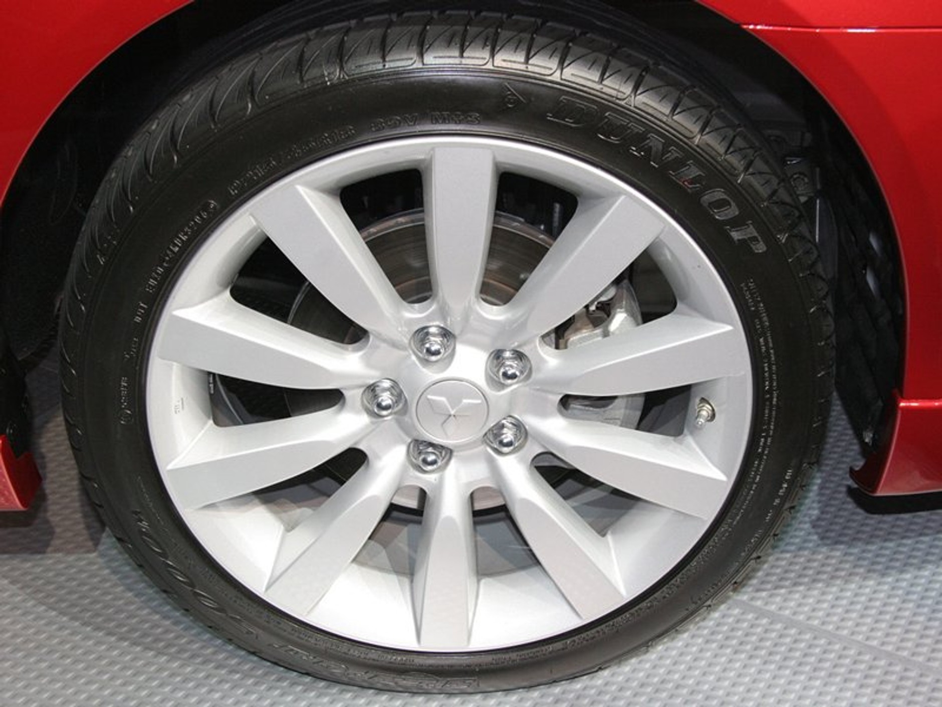 Detroit 2007: Lancer z ewolucją (video)