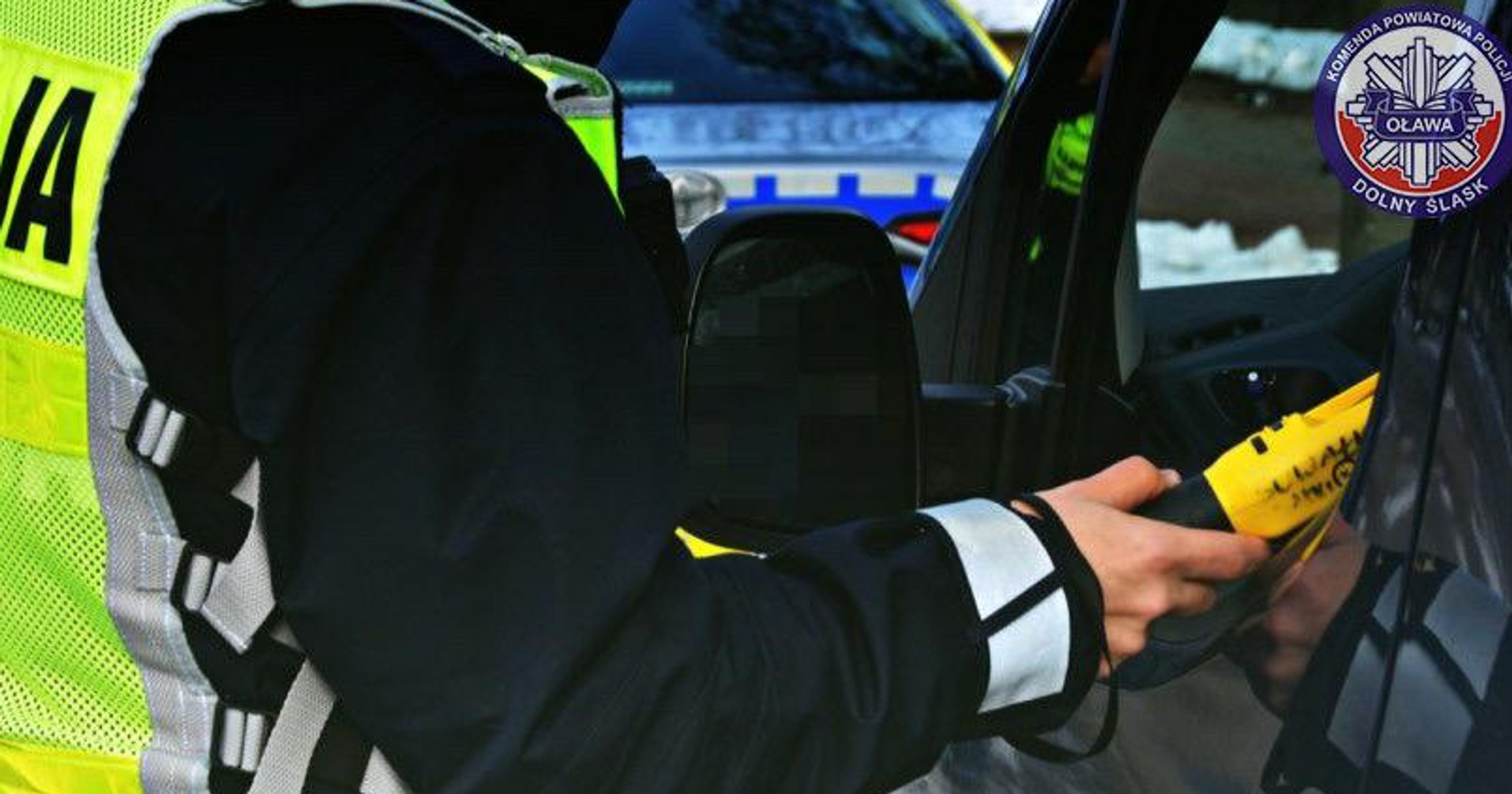 Wsiadł za kółko, choć nie powinien. Policjantom tłumaczył się miłością