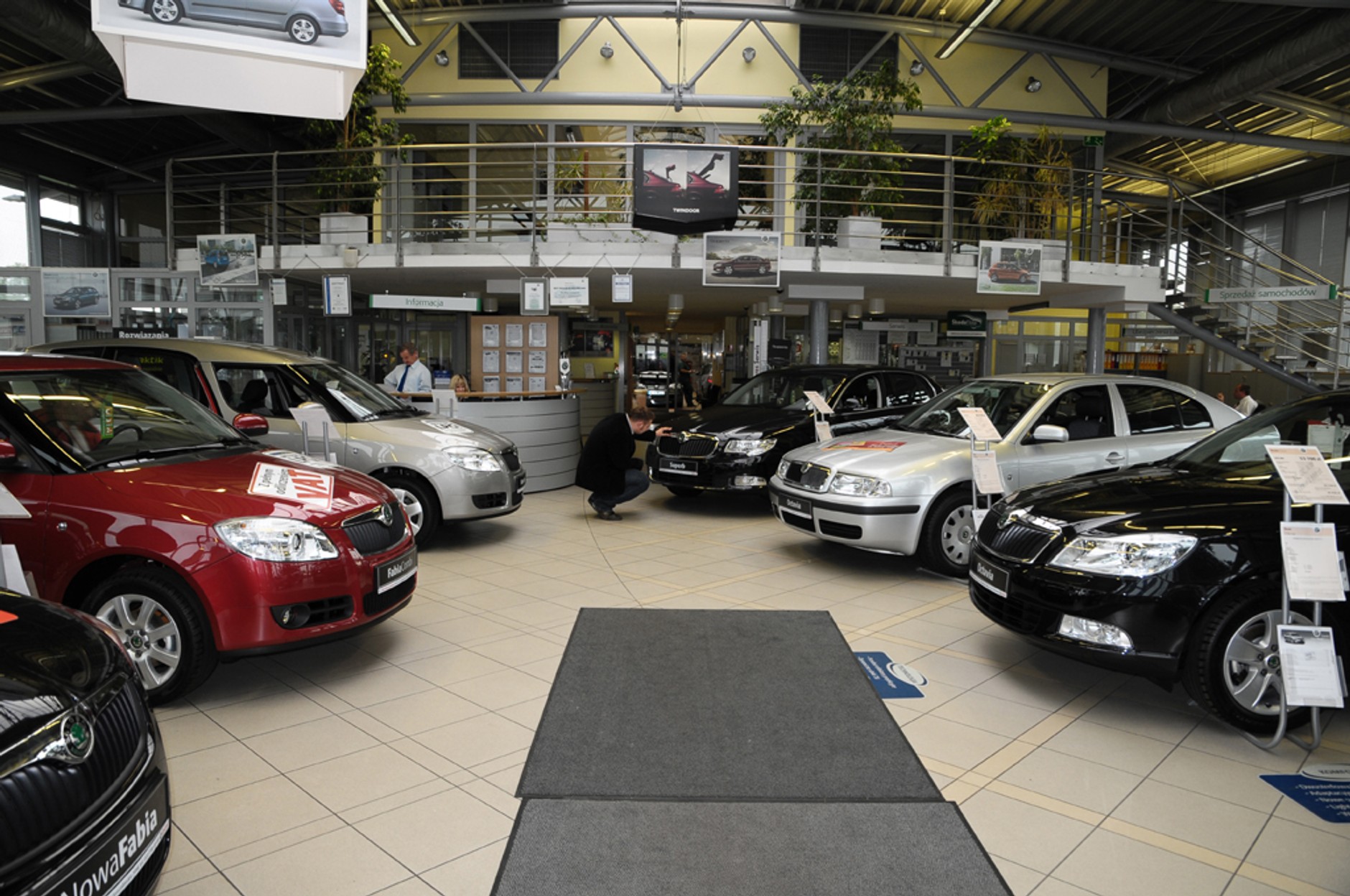 Działania rządu wobec kryzysu na rynku aut - Nie spać, działać!