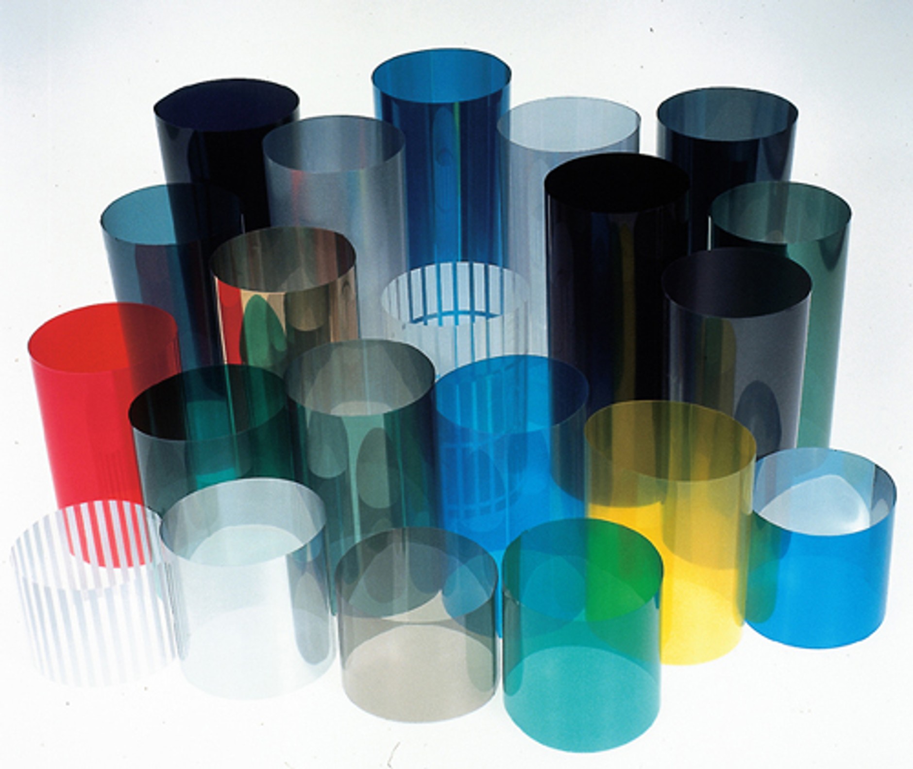 Autofoliie Chrome i Raycer+ już na naszym rynku