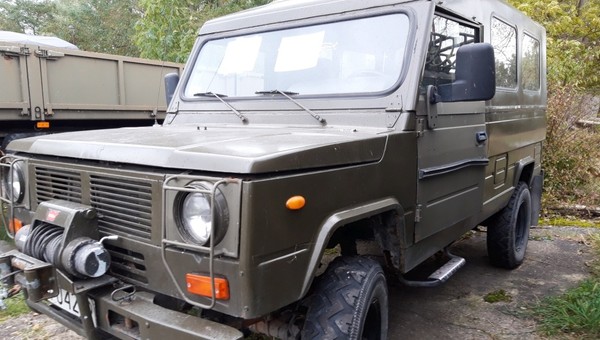 Honker wystawiony na sprzedaż przez AMW