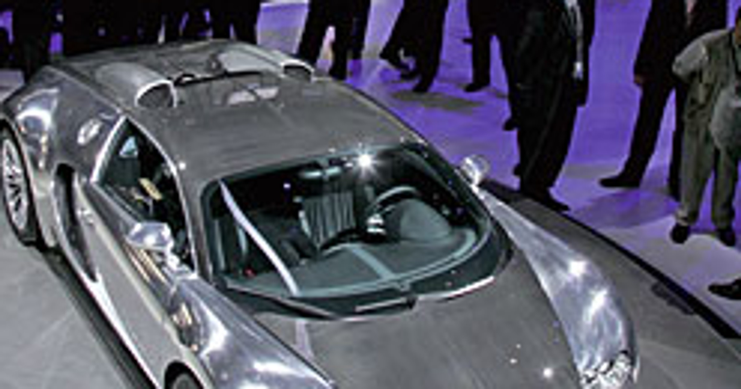 IAA Frankfurt 2007: Bugatti Veyron 16.4 Pur Sang – lśniąca premiera
