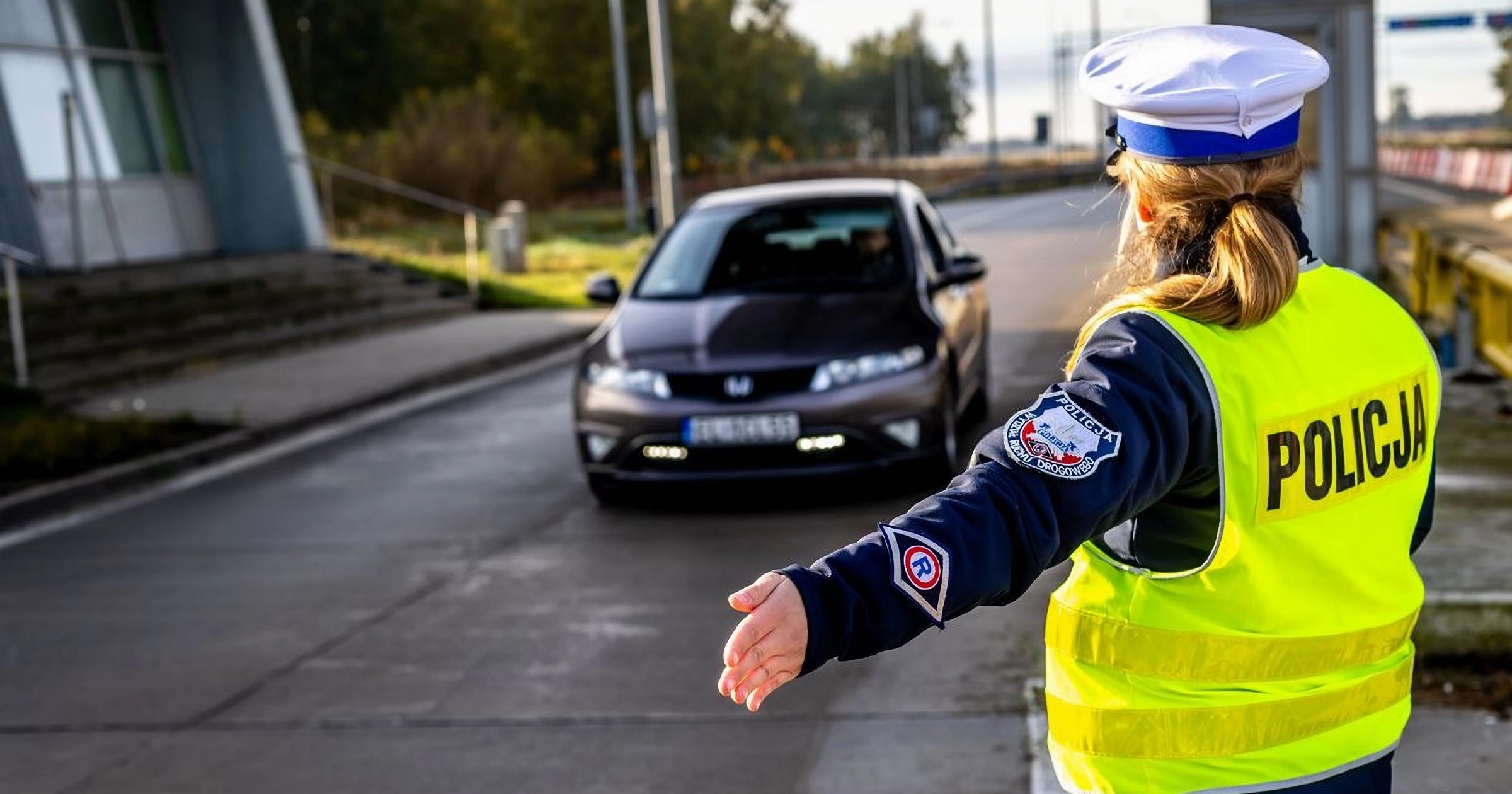 Policjanci będą zabierać prawa jazdy za kolejne przewinienie