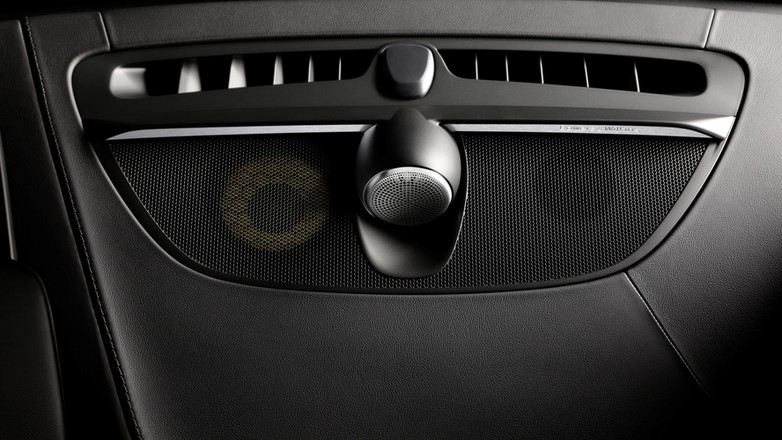 Zestaw centralny czyli głośnik średniotonowy i wysokotonowy 25 mm - Bowers & Wilkins w Volvo V90