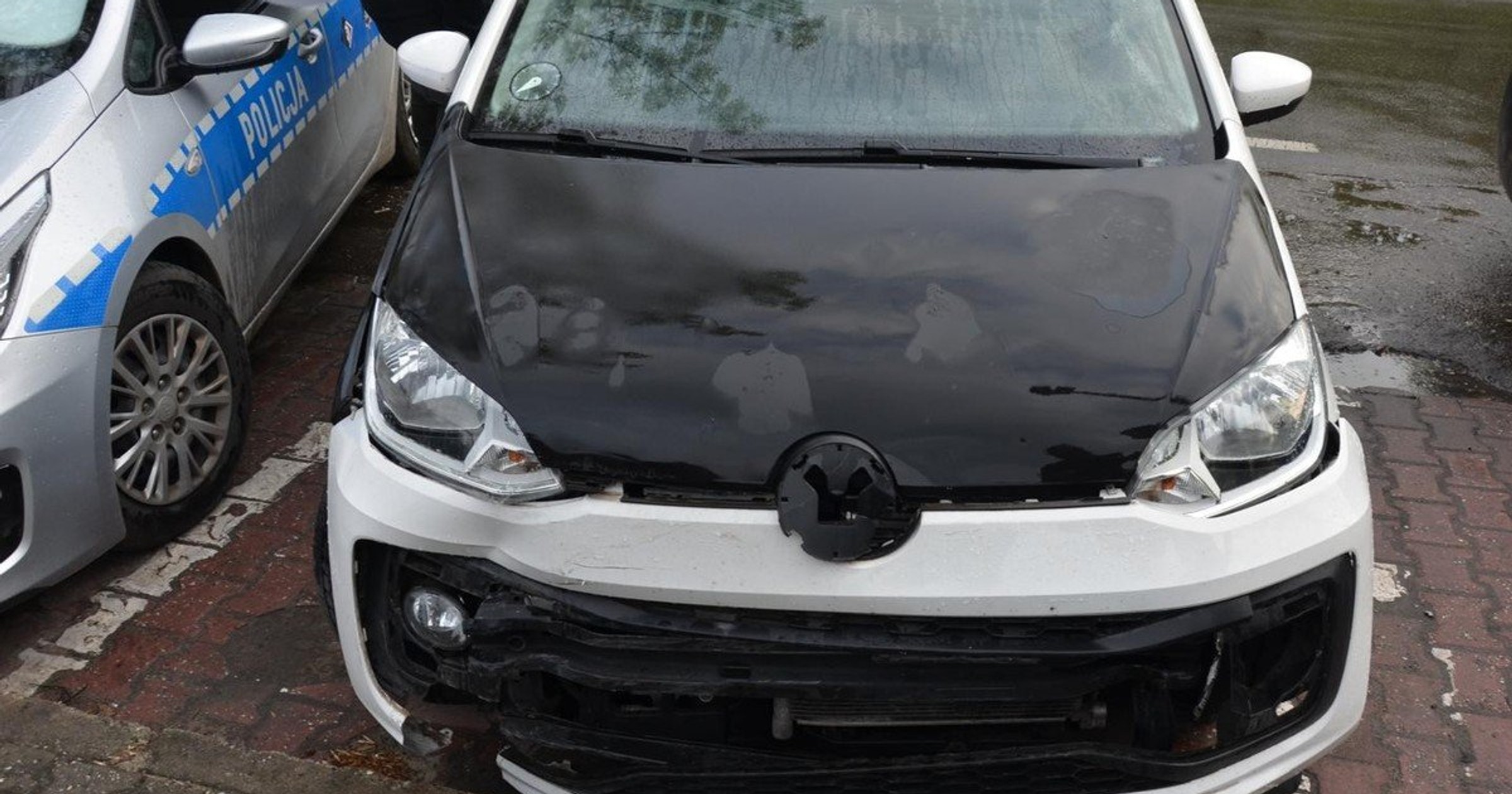 Obraz pochodzący z serwisu https://myszkow.policja.gov.pl/k17/informacje/wiadomosci/384401,Kolizja-z-szeregiem-przewinien-w-tle.html