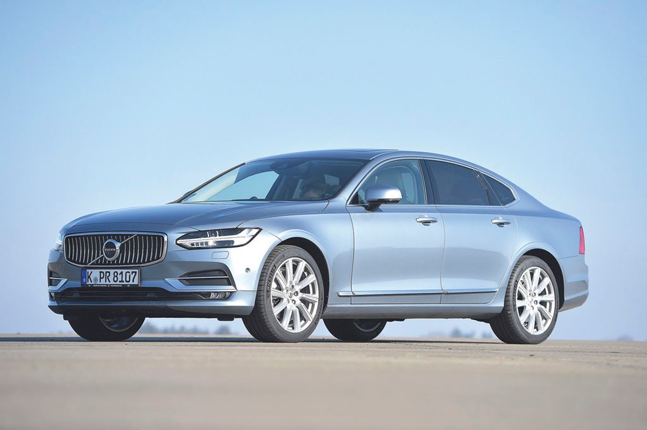 Volvo S90 D4