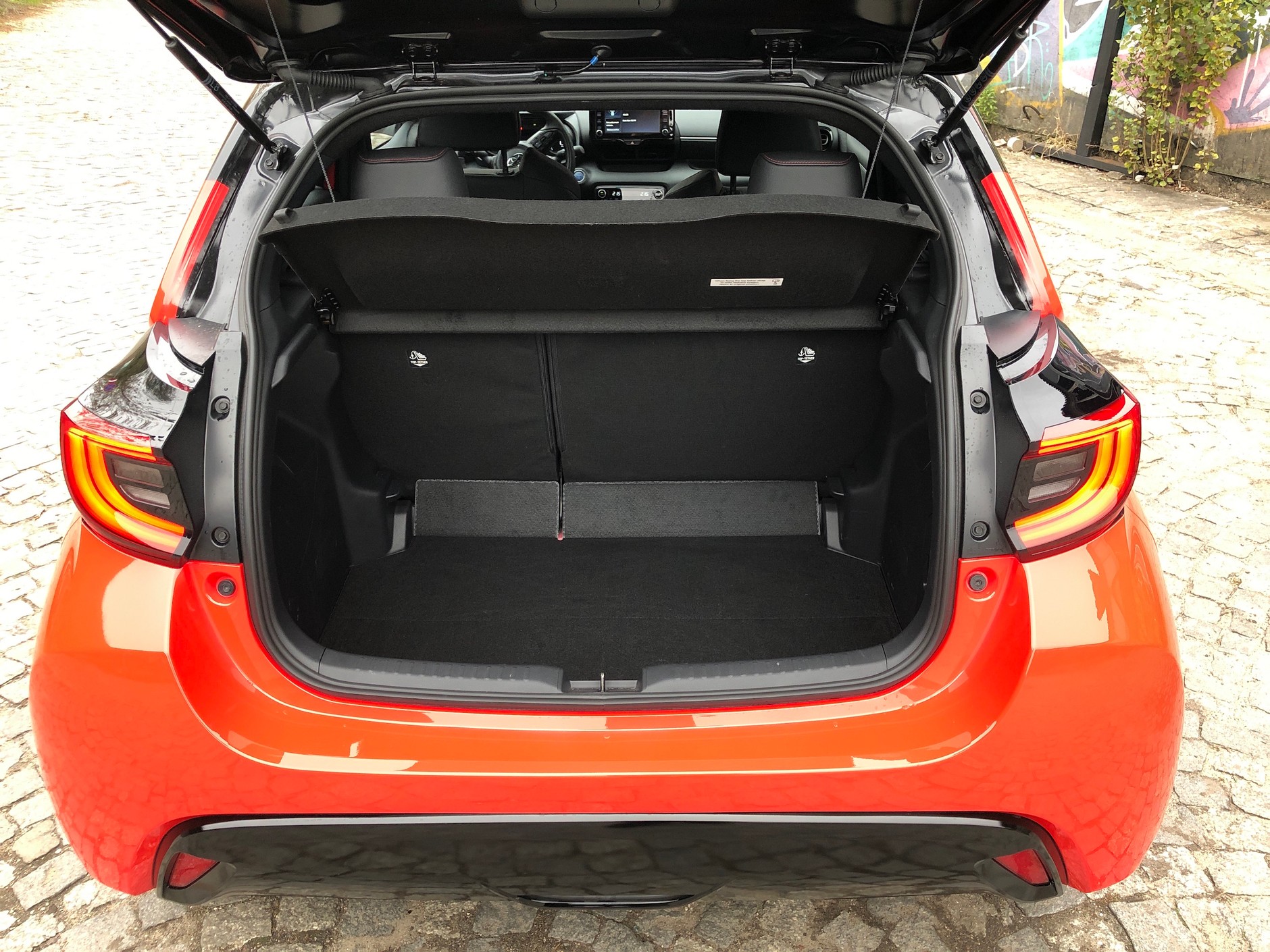 Nowa Toyota Yaris 1.5 Hybrid Premiere Edition