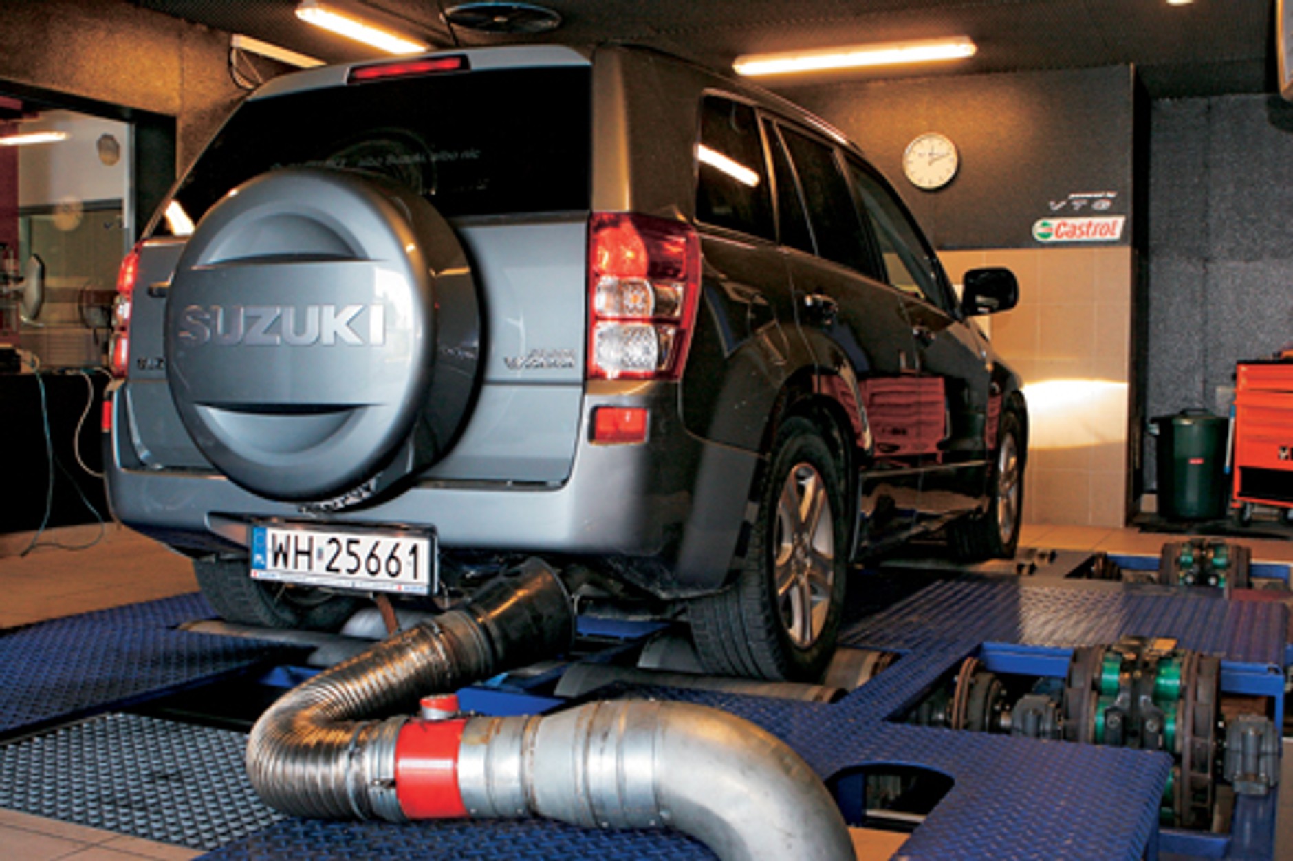 SUV mocno uterenowiony