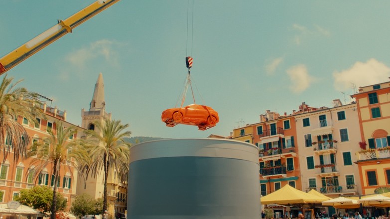 Fiat zrobił "performans" i ogłosił koniec szarej nudy