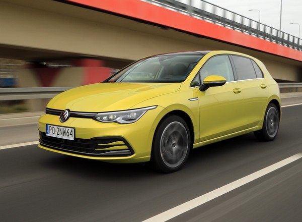 Jak długo Europejczycy pracują na nowe auto? Niestety, Polacy są na szarym końcu