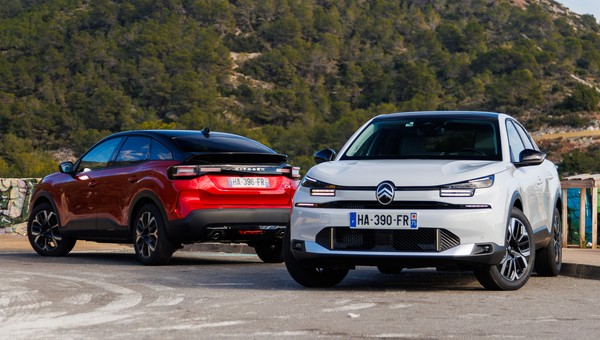 Nowy Citroen jest o 10 tys. zł tańszy i kusi komfortem. To najtańszy kompakt