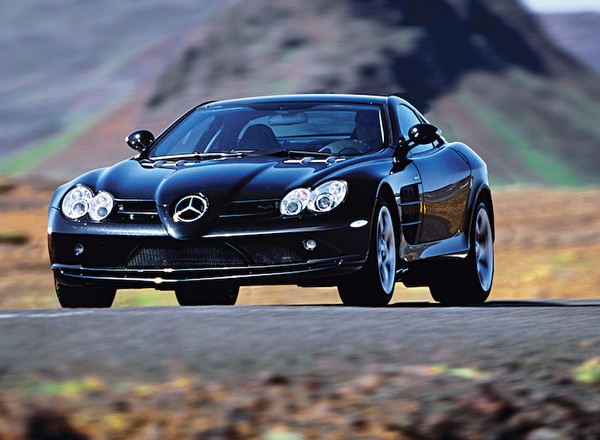 Mercedes SLR – gwiazda ze skrzydłami (z Archiwum Auto Świata)