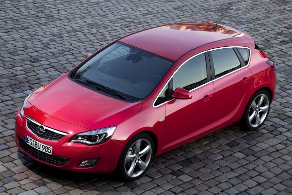 Opel Astra IV