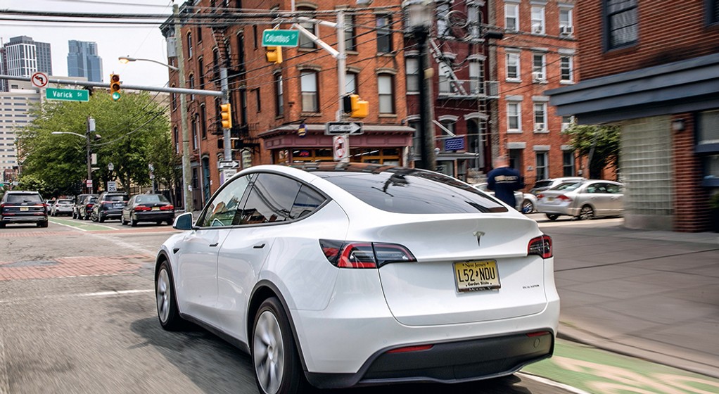 Tesla Model Y (2021)