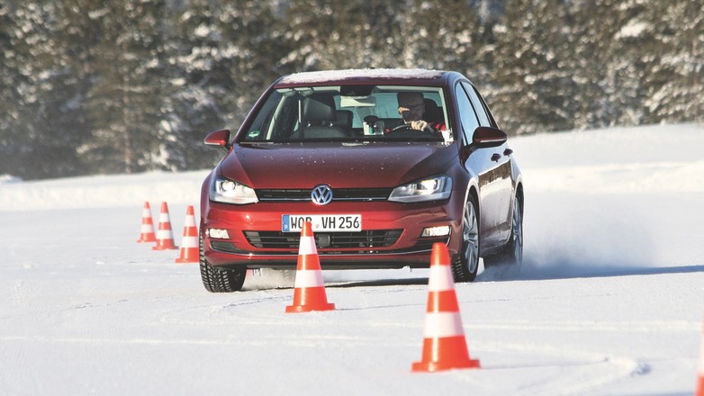 Test opon całorocznych 205/55 R 16