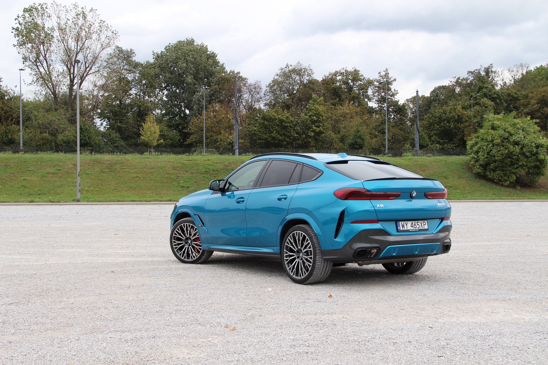 BMW X6 M60i