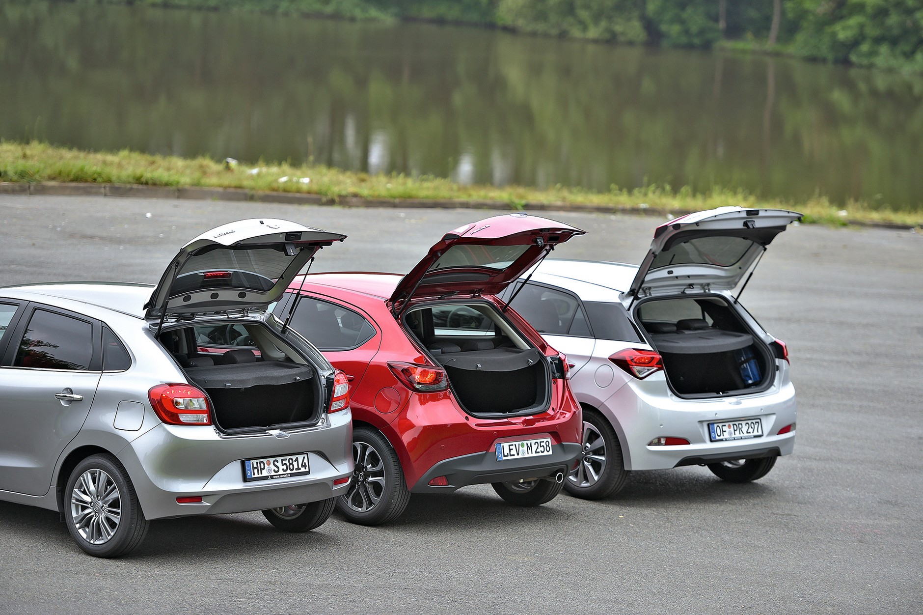 Małe jest wielkie - nowe Suzuki Baleno spotyka Mazdę 2 i Hyundaia i20