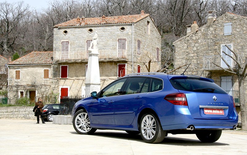 Renault: pierwsze wrażenia z jazdy Laguną GT