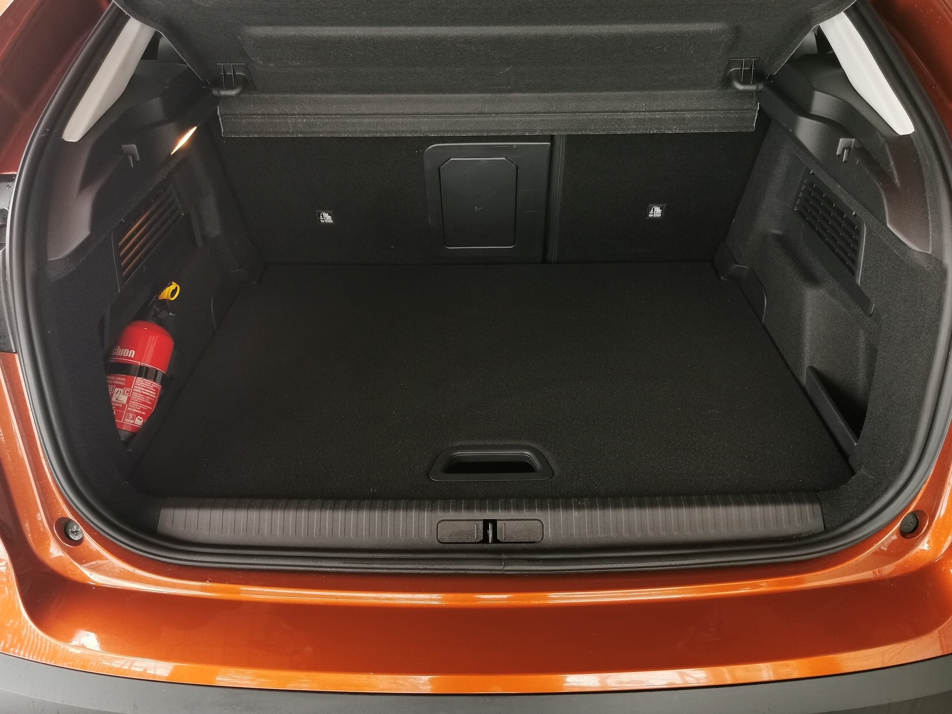 Citroen C4 1.2/130 KM EAT8: bagażnik o regularnych kształtach, nie za duży