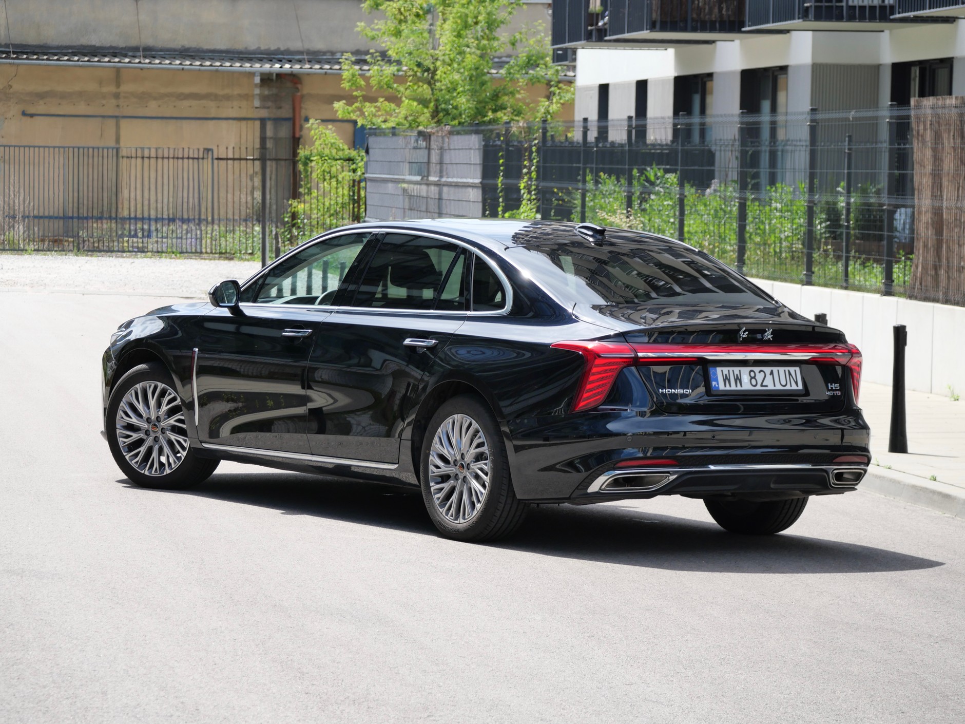 Hongqi H5 Deluxe