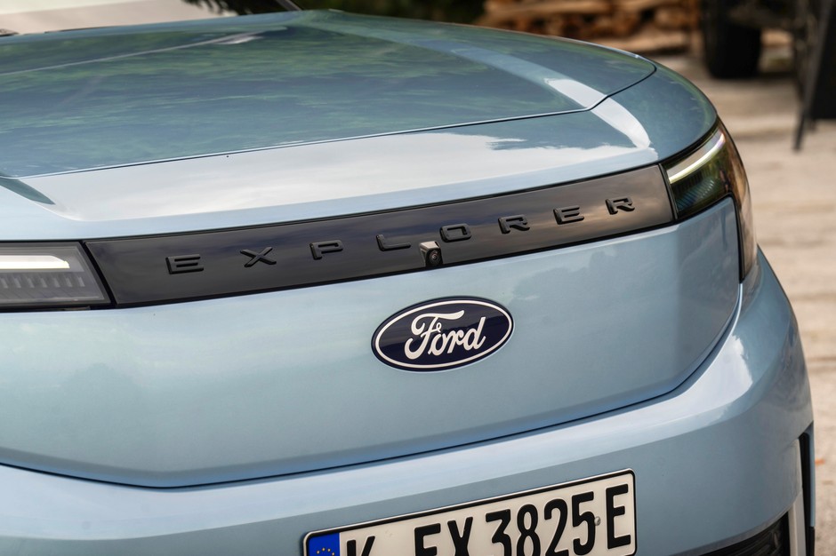 Ford Explorer 2024