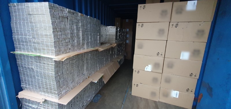 Przemytnik przewoził papierosy za 2 mln 500 tys. zł