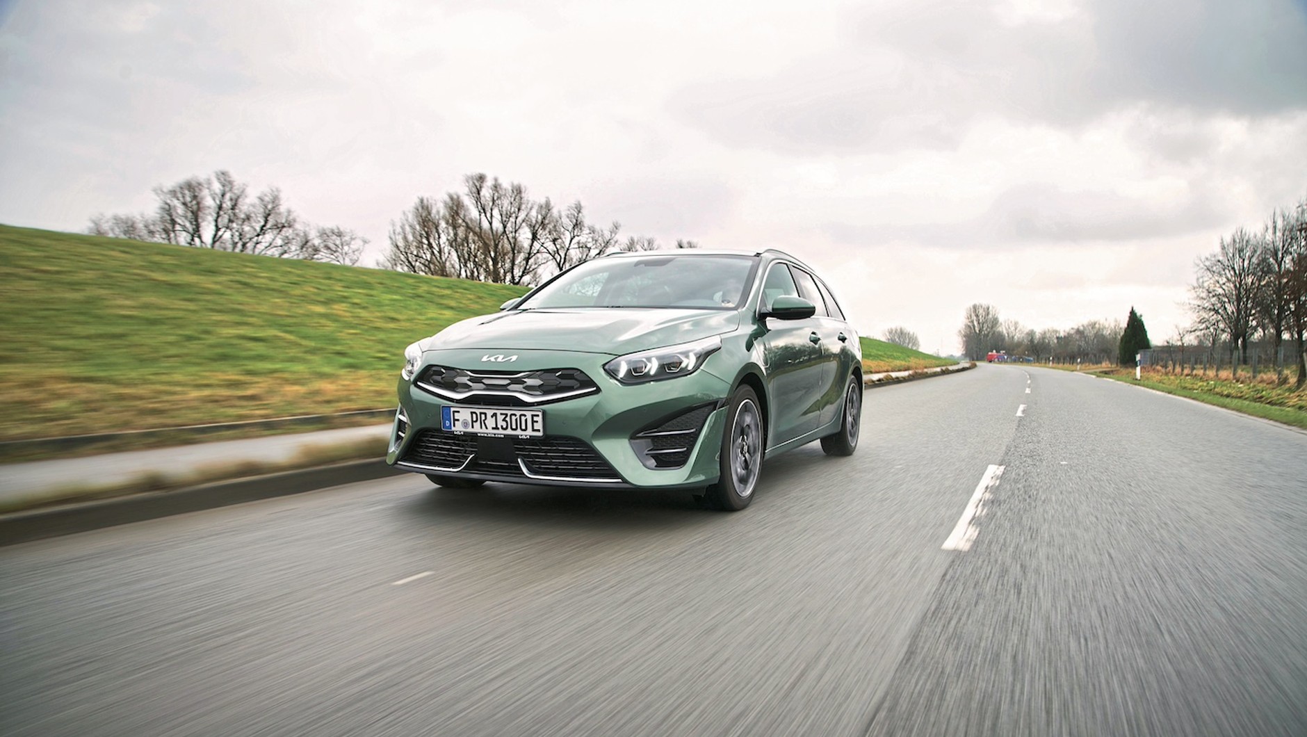 Kia oferuje rabaty kwotowe i procentowe, w zależności od modelu. Sportage przed liftingiem jest w promocji, z kolei auto po modernizacji na razie nie