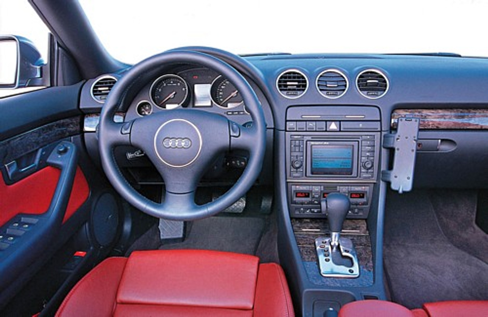 Audi A4 3.0, BMW 330 Ci, Mercedes CLK 320 - W poszukiwaniu lata