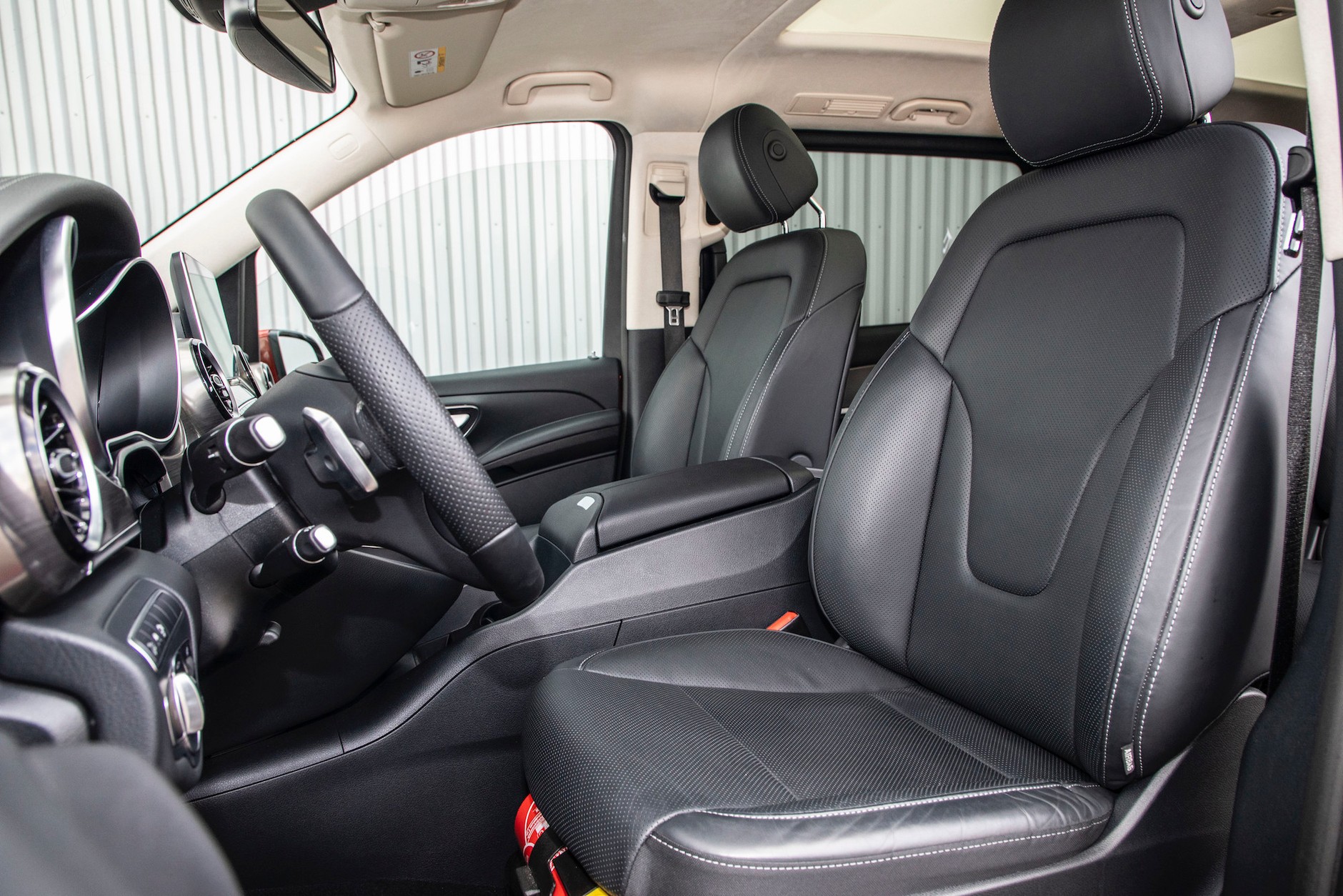 Mercedes V 300 d 4Matic – autobus klasy wyższej