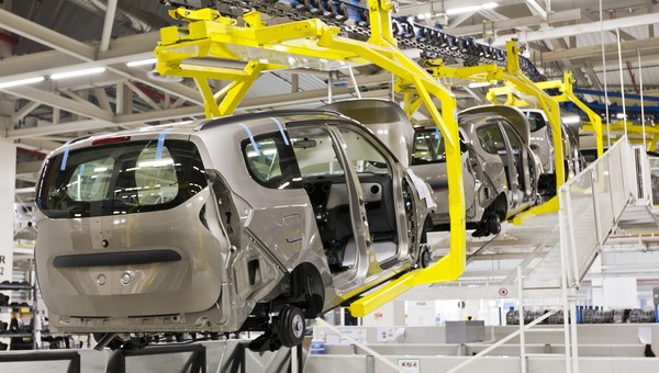 Samochody mogą wkrótce zdrożeć nawet o 5 tys. euro. Volkswagen już zapowiada zmiany