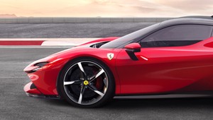 Ferrari zarabia i płaci. Po 12 tys. euro premii dla każdego pracownika