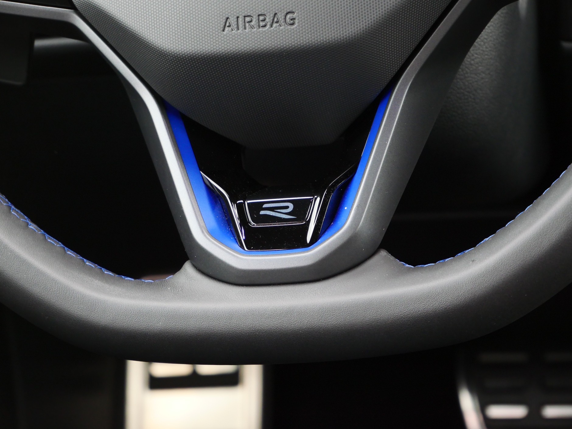 Volkswagen Golf R Variant (2025)