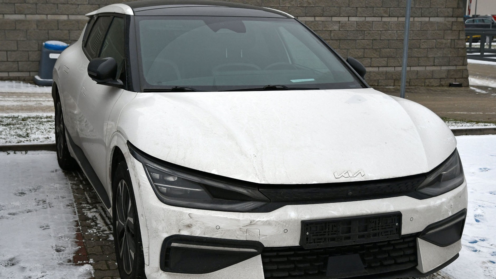 Biała Kia EV6 skradziona w Holandii
