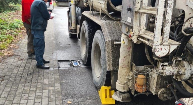 „Pompogruszka” przeładowana betonem