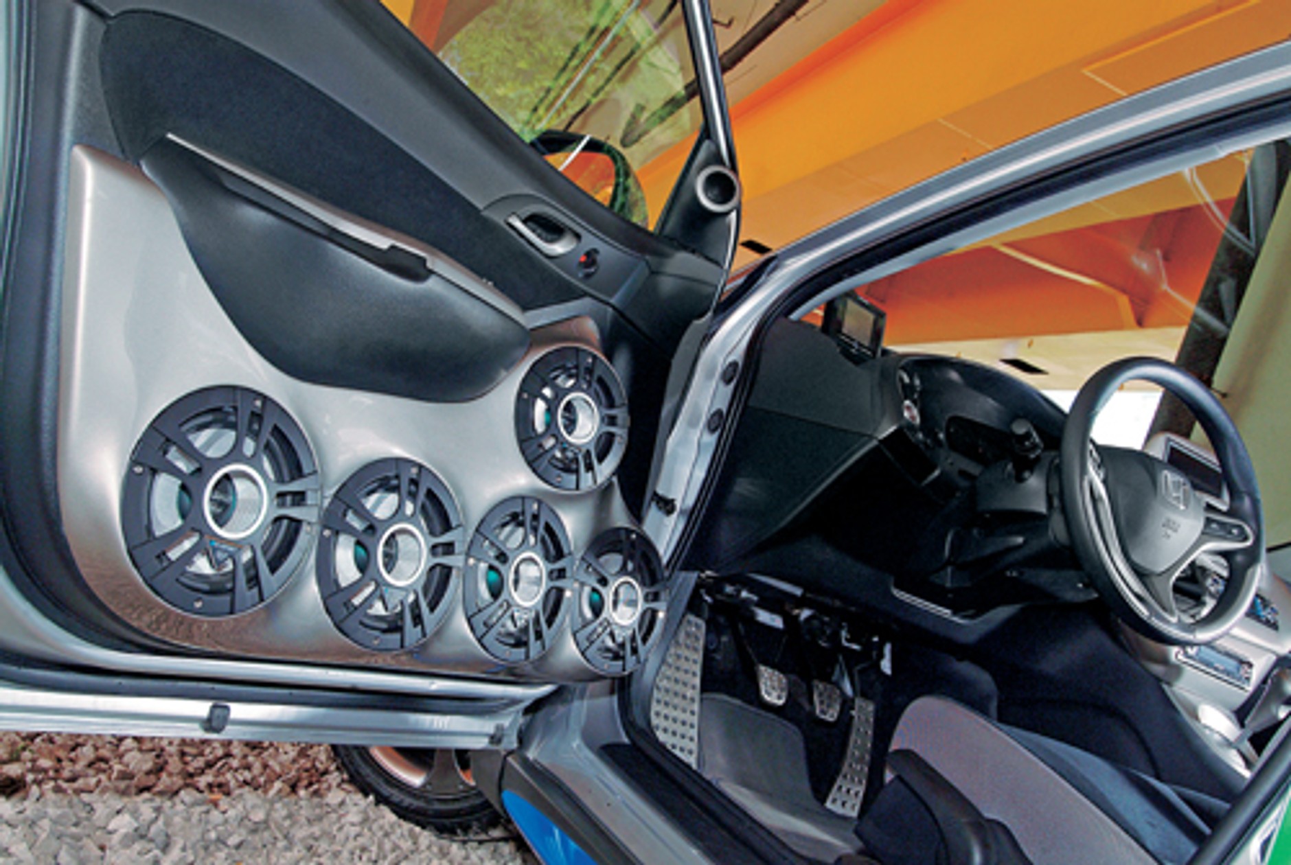 Decybele groźne na drodze