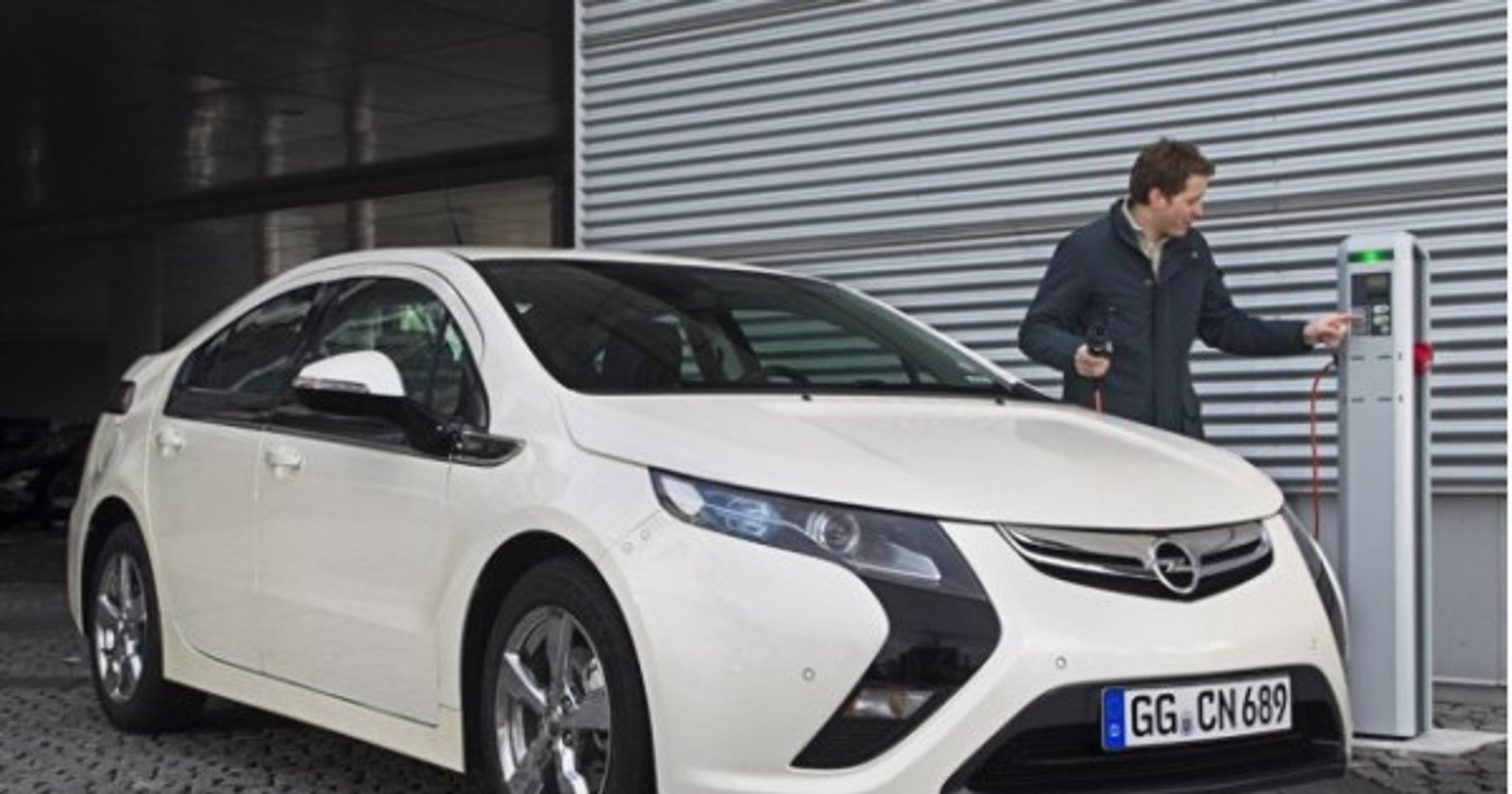Opel Ampera