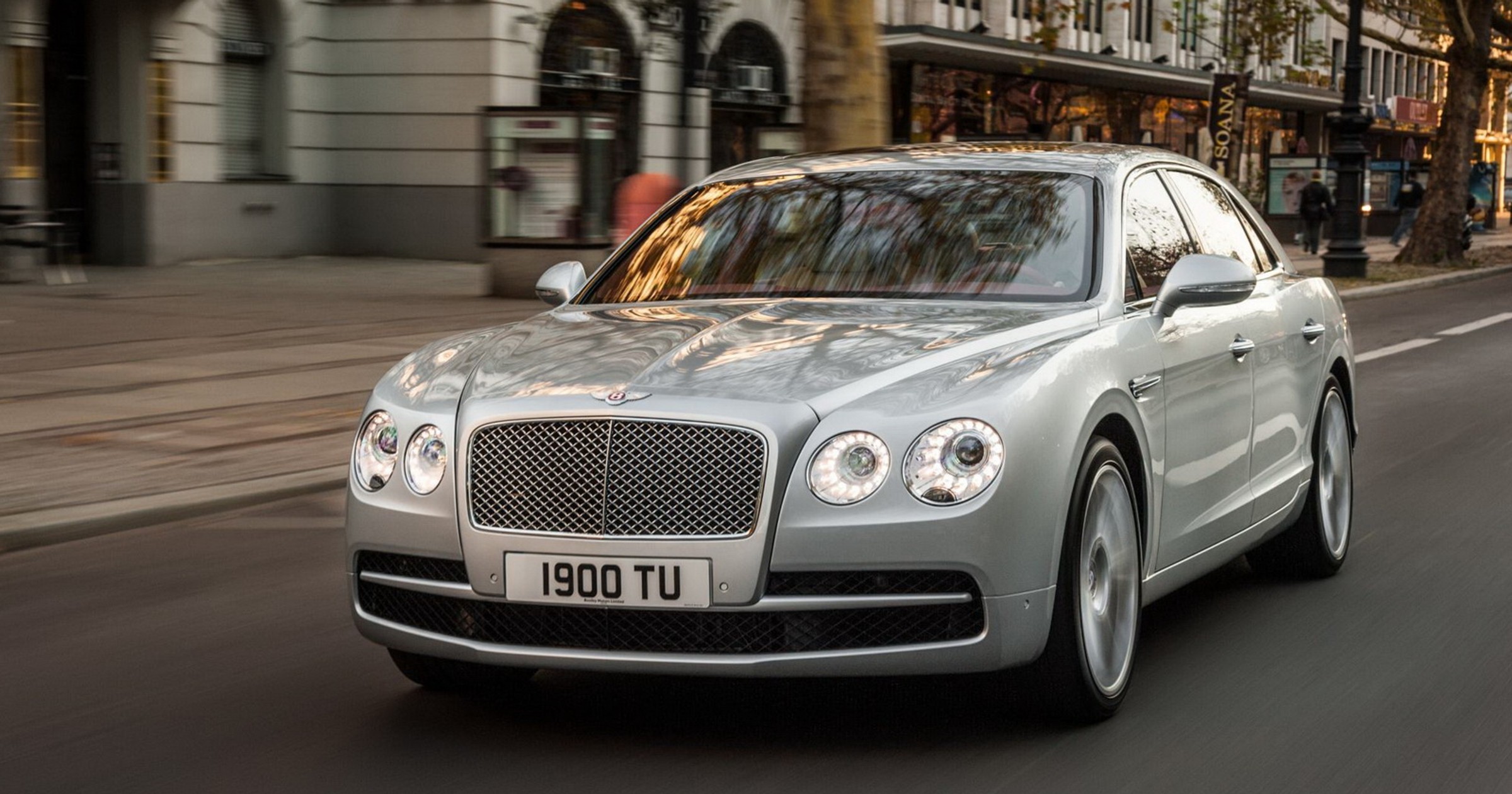 Bentley słynie z luksusowych sedanów
