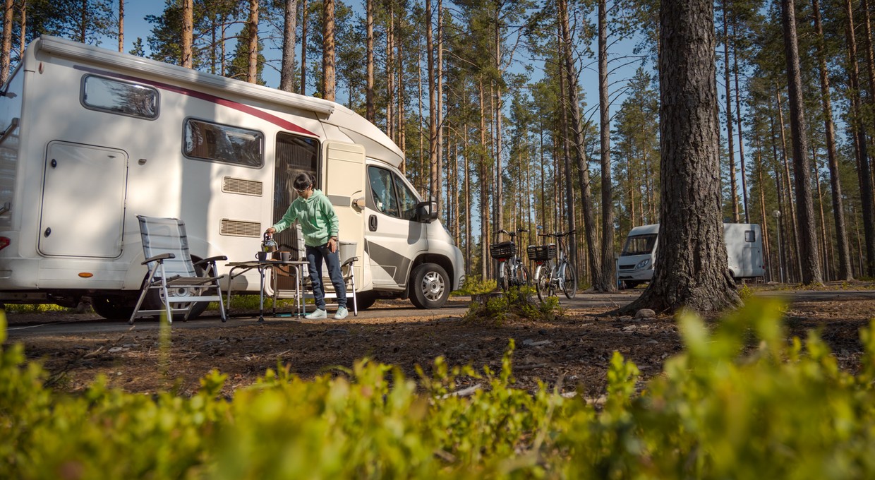 Tego nie można robić w kamperze. O tym musisz pamiętać, ruszając w trasę