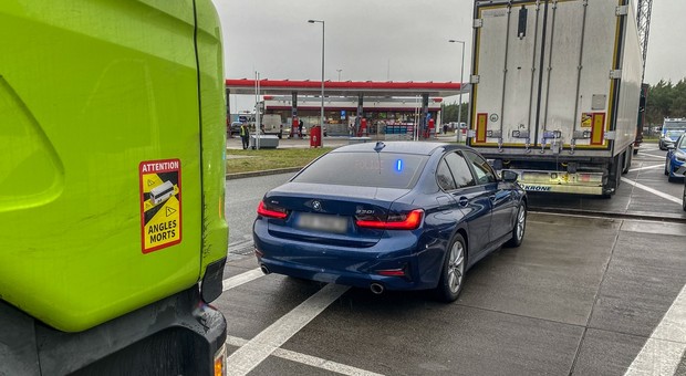 Policjanci zabrali na autostradę A2 drony. Tego kierowcy się nie spodziewali