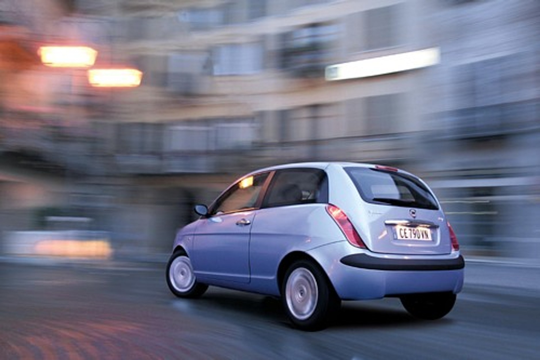 Lancia Ypsilon już w sprzedaży